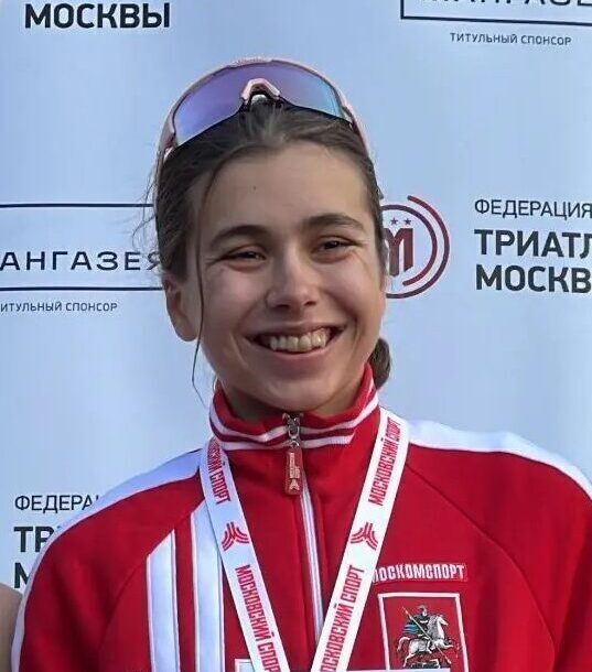 3. Попова Полина - спортсмен сборной Москвы по триатлону